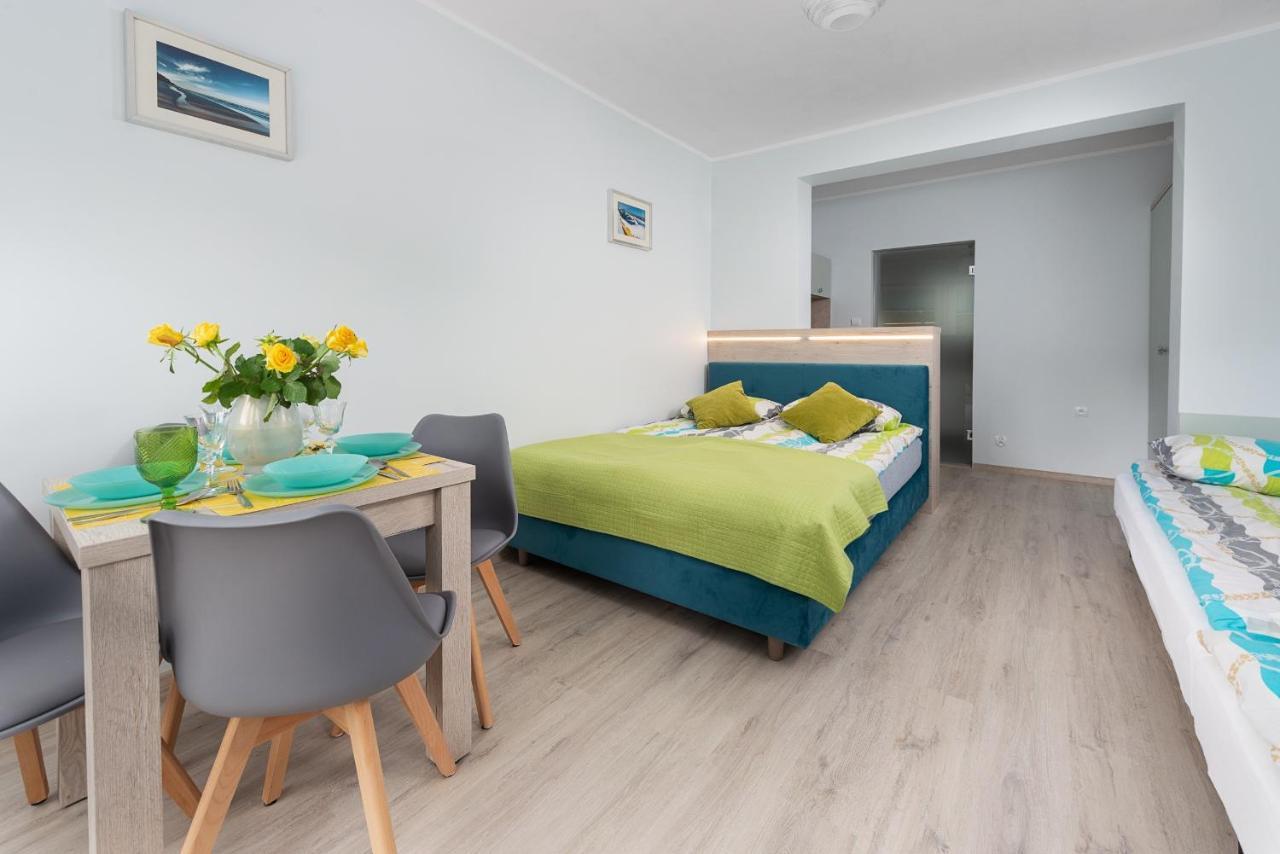 Roza Baltyku - Apartamenty I Pokoje A Дембки Экстерьер фото